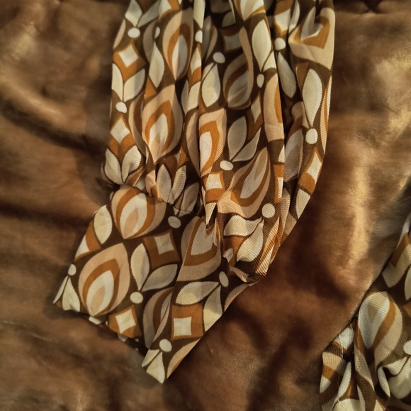 Ember, multi colored, laced blouse sz XL - Picture 6 of 9